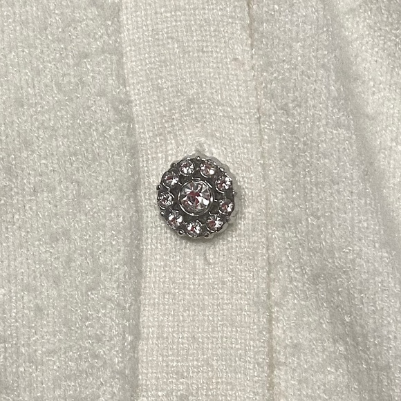 🤍JOE FRESH 🤍Cream Oversized sleeve cardigan and n XL with jewel buttons. - Picture 8 of 12